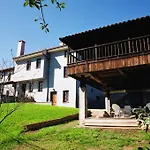 Casa De Aldea La Pumariega Bed & Breakfast Caces