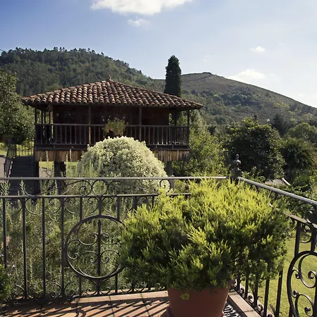 Casa De Aldea La Pumariega Bed and breakfast 4*