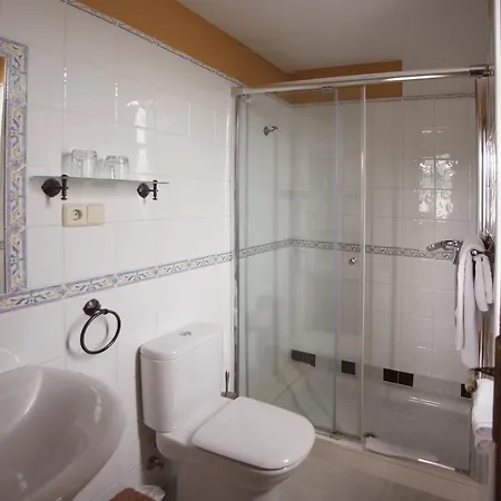 Casa De Aldea La Pumariega