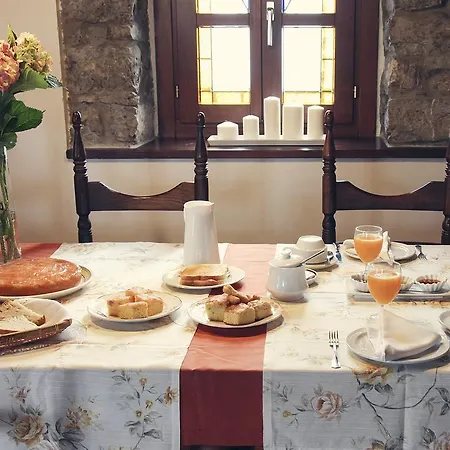 Casa De Aldea La Pumariega 3*
