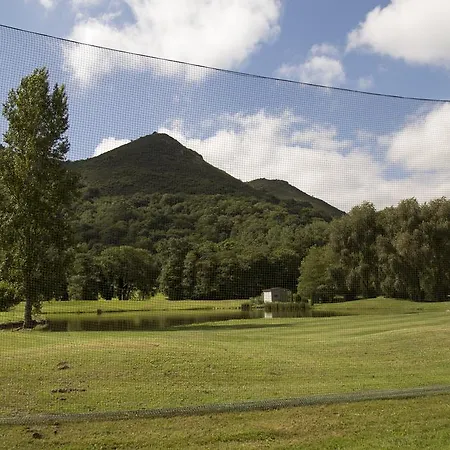 Alojamento de Acomodação e Pequeno-almoço Casa De Aldea La Pumariega 4*